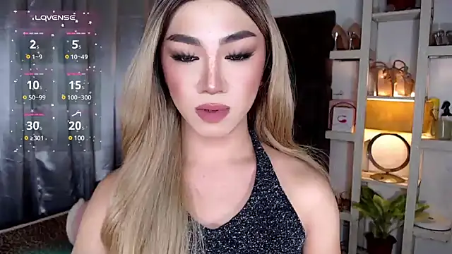 Local Hoelyx online show from December 7, 3:03 pm