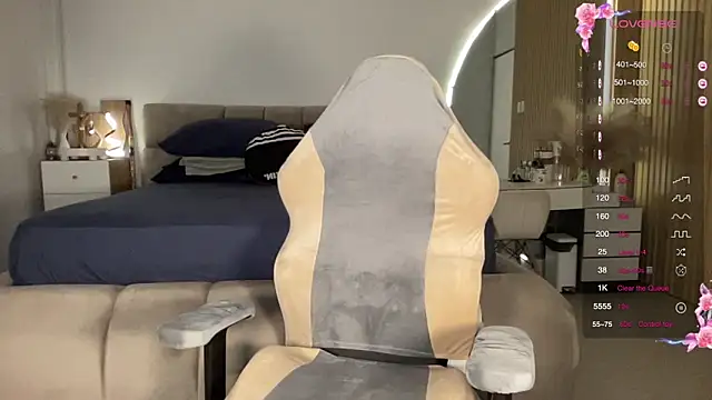 Rogueblaze online show from November 17, 3:17 am