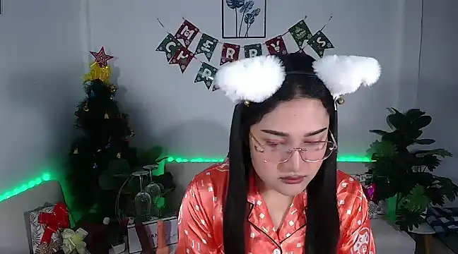 Snapshot of plysaithailand chatting on January 8, 3:08 am plysaithailand online show from January 8, 3:08 am