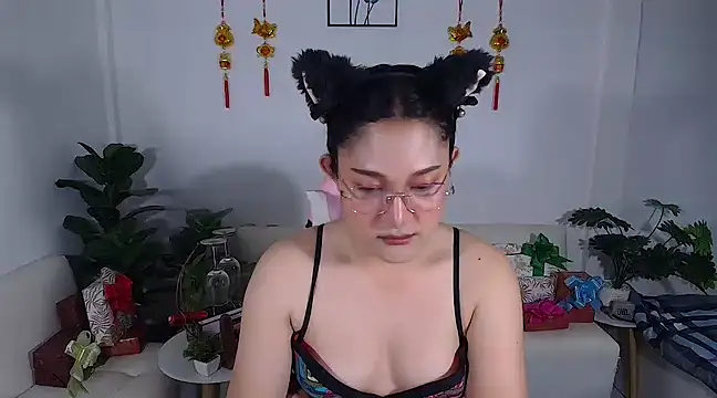 Snapshot of plysaithailand chatting on March 3, 4:45 am plysaithailand online show from March 3, 4:45 am