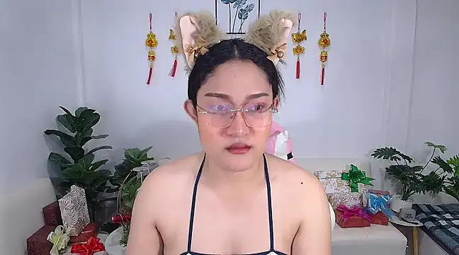 Snapshot of plysaithailand chatting on March 6, 12:37 pm plysaithailand online show from March 6, 12:37 pm