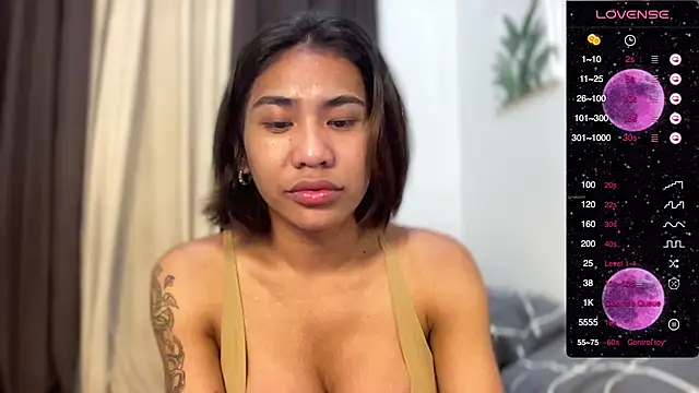 Snapshot of Alaia_Pope chatting on January 8, 12:06 am Alaia Pope online show from January 8, 12:06 am