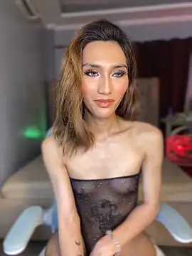 SpiffyFuchsia69 online show from October 19, 5:16 pm