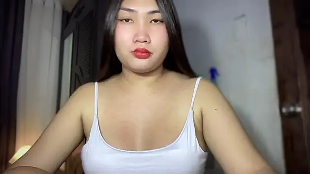 Miss Deliciousness online show from September 17, 4:12 pm
