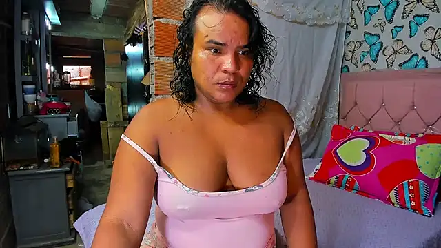 luciana osorno online show from February 11, 6:49 pm