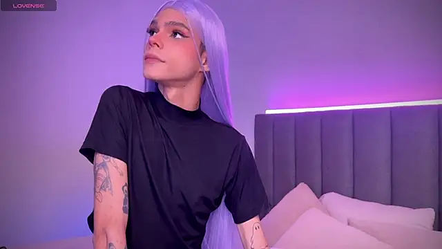 Snapshot of Varya_Ferreira chatting on December 17, 10:01 am Varya Ferreira online show from December 17, 10:01 am