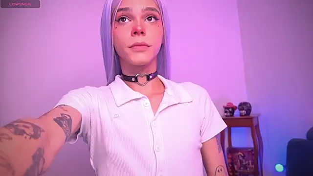 Snapshot of Varya_Ferreira chatting on March 20, 1:57 am Varya Ferreira online show from March 20, 1:57 am