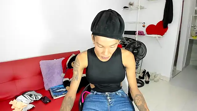 annieparker online show from January 29, 5:35 pm