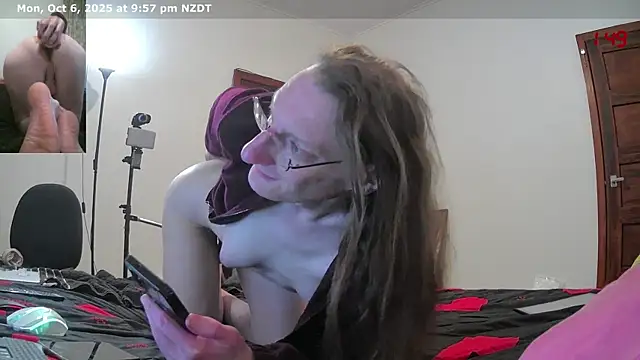 Snapshot of CDAdalyn chatting on October 6, 8:58 am CDAdalyn online show from October 6, 8:58 am