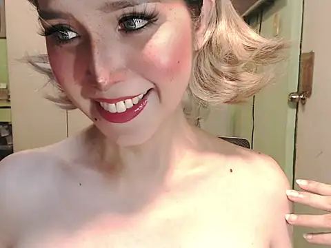 Ezradeliciosa online show from May 15, 2:31 am