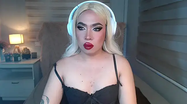 RebecaNextToYou online show from March 7, 5:31 pm