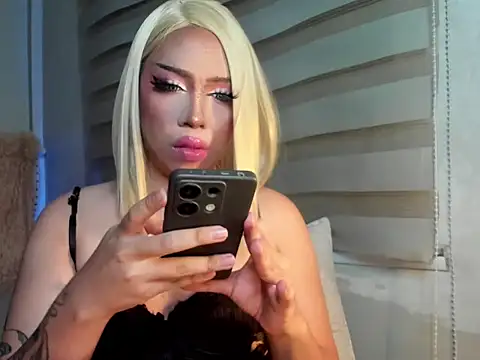 RebecaNextToYou online show from September 11, 5:32 pm