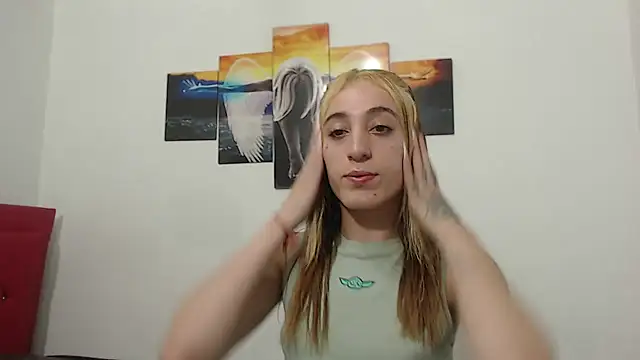 andreahhill online show from April 9, 9:43 pm