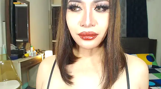 HugeKatarinaTS online show from January 30, 10:50 am