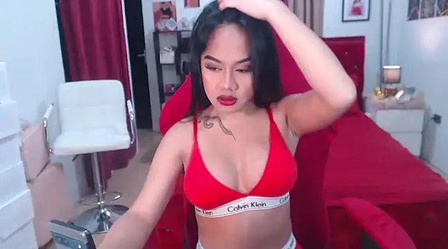 Snapshot of FrancineGarcia chatting on December 15, 9:24 am FrancineGarcia online show from December 15, 9:24 am