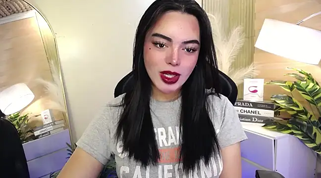 HotstuffCherrySummer online show from February 1, 4:56 am