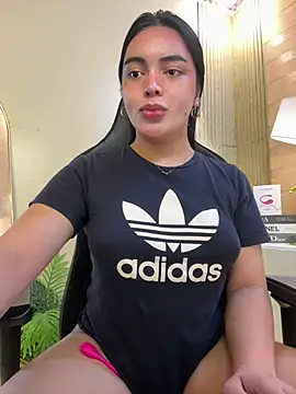 HotstuffCherrySummer online show from February 21, 8:17 am