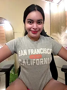 HotstuffCherrySummer online show from September 10, 8:13 am