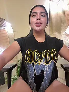 HotstuffCherrySummer online show from September 22, 11:04 am