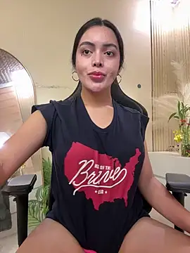 HotstuffCherrySummer online show from March 23, 11:59 am