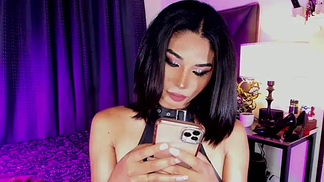 MaxxineMorenaTs online show from September 18, 12:27 am