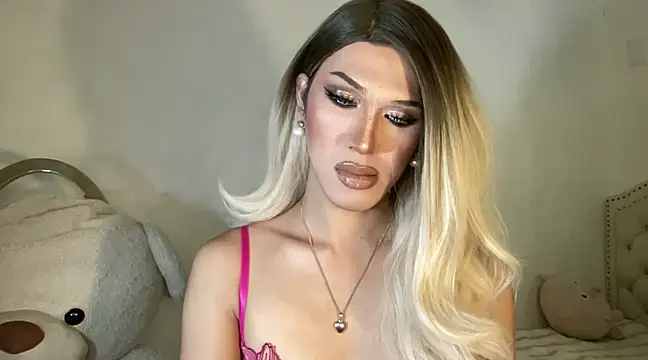 Ts glamxxxx online show from February 7, 3:24 am