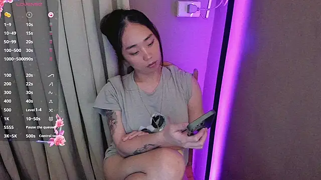 Snapshot of MissAyaCollins chatting on February 8, 1:11 pm MissAyaCollins online show from February 8, 1:11 pm