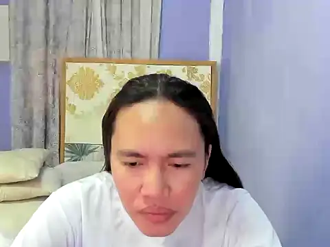 Snapshot of lady_kim_boner chatting on October 15, 6:46 am lady kim boner online show from October 15, 6:46 am