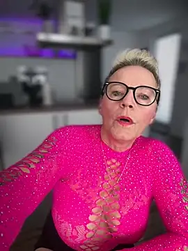 German Milf online show from October 8, 2:07 pm