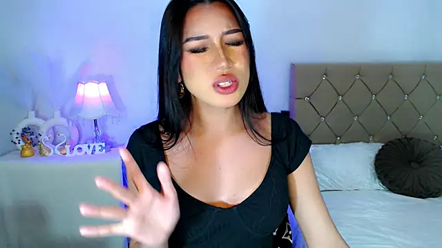 FuckDoll Nathalie online show from October 21, 10:33 pm