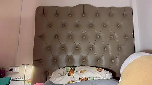 ehotlovea  online show from February 17, 8:16 pm