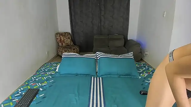 Fairycandyx online show from February 18, 5:31 am