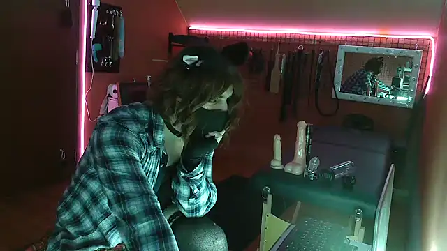 Ginny-the-bdsm-nympho online show from December 8, 6:17 pm