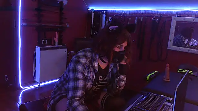 Ginny-the-bdsm-nympho online show from September 25, 5:09 pm