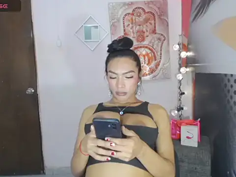 NannyaBitch online show from April 29, 4:39 am