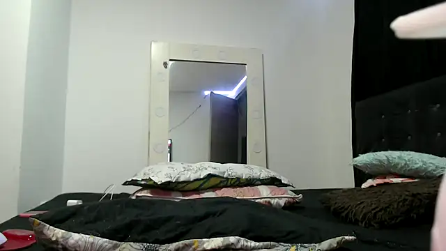 dolcemacca online show from January 21, 4:00 am