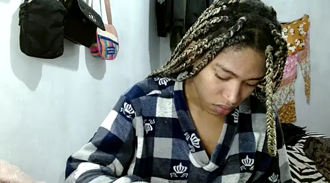 angelamarie1 online show from February 19, 12:00 pm