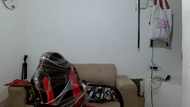 angelamarie1 online show from September 17, 11:26 am