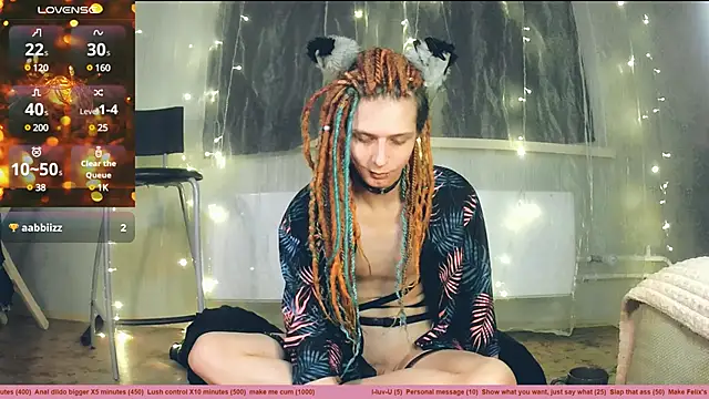 Snapshot of Littlepinkcat chatting on December 24, 8:27 pm Littlepinkcat online show from December 24, 8:27 pm
