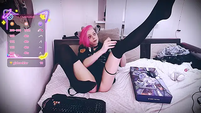 Littlepinkcat online show from December 21, 10:15 pm