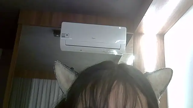 Skinny-Kitten online show from February 21, 7:00 am