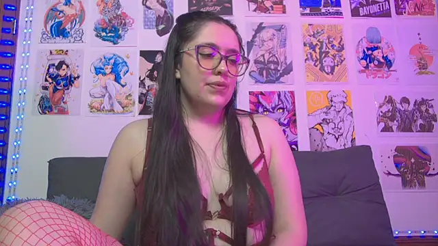 snowblack  online show from February 9, 12:30 pm