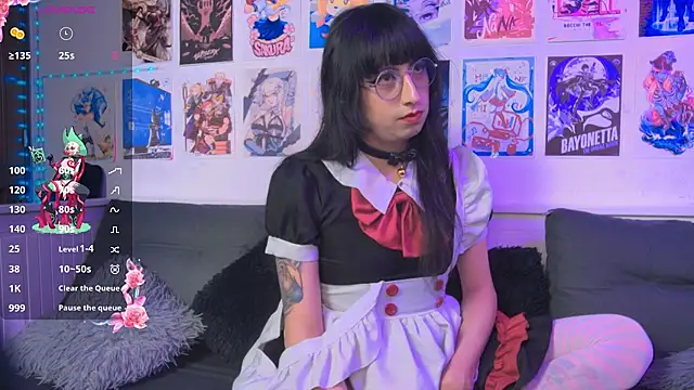 snowblack  online show from June 3, 3:16 pm