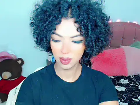 Tanedra collings online show from March 18, 3:17 am