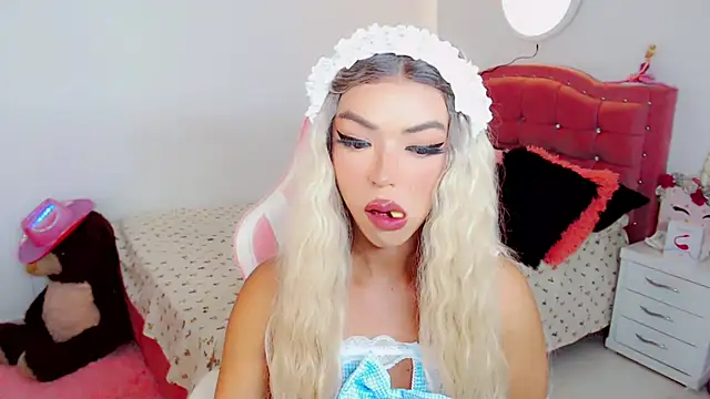 Tanedra collings online show from October 10, 4:24 am