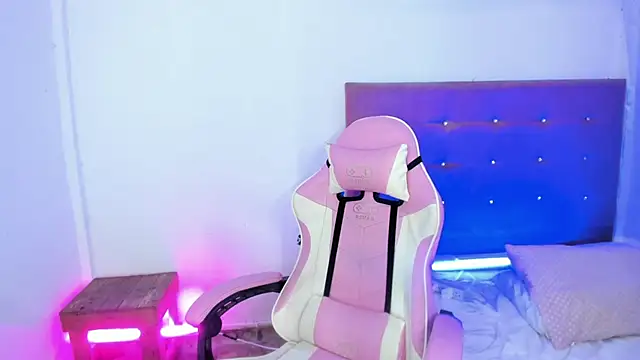 OSORIOMAFE online show from February 10, 12:29 pm