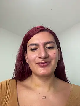 Snapshot of ari_artis chatting on October 29, 3:04 am ari artis online show from October 29, 3:04 am