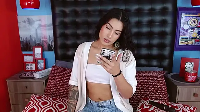 Snapshot of Taly_Fox chatting on December 30, 9:29 pm Taly Fox online show from December 30, 9:29 pm