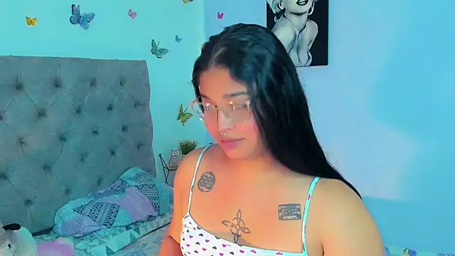 mabellfox online show from December 27, 4:44 pm