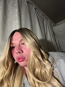 IsabellaFigueredo   online show from November 3, 5:34 pm